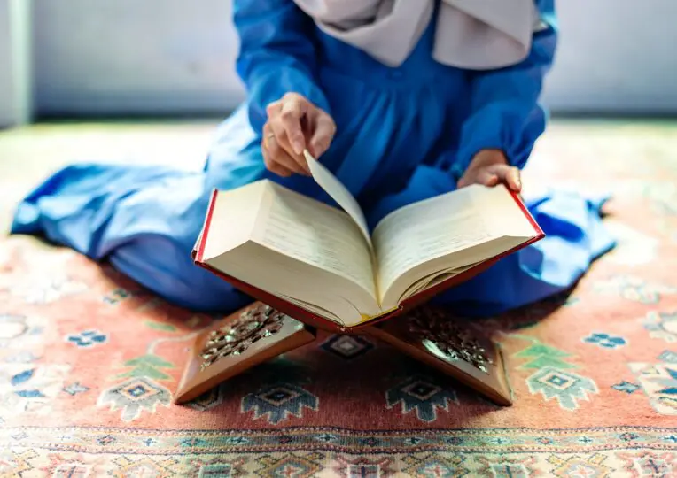 Can You Read Quran Without Ghusl